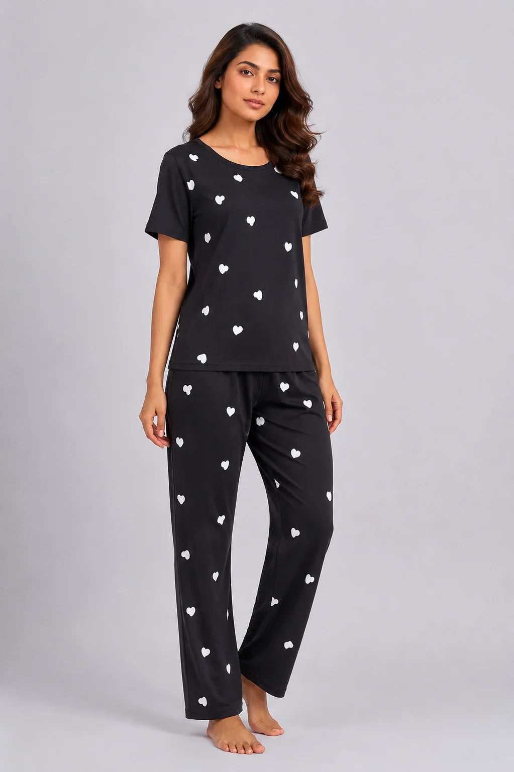 Women's Black Heart Print Night Suit