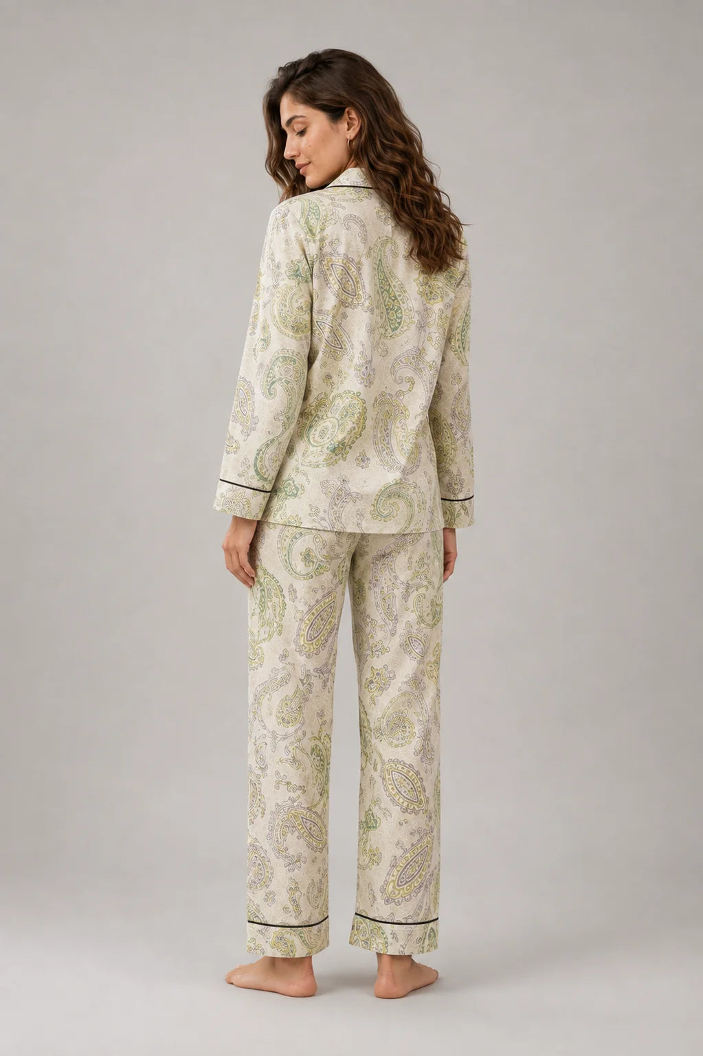 Women's Cream Paisley Printed Night Suit with Piping