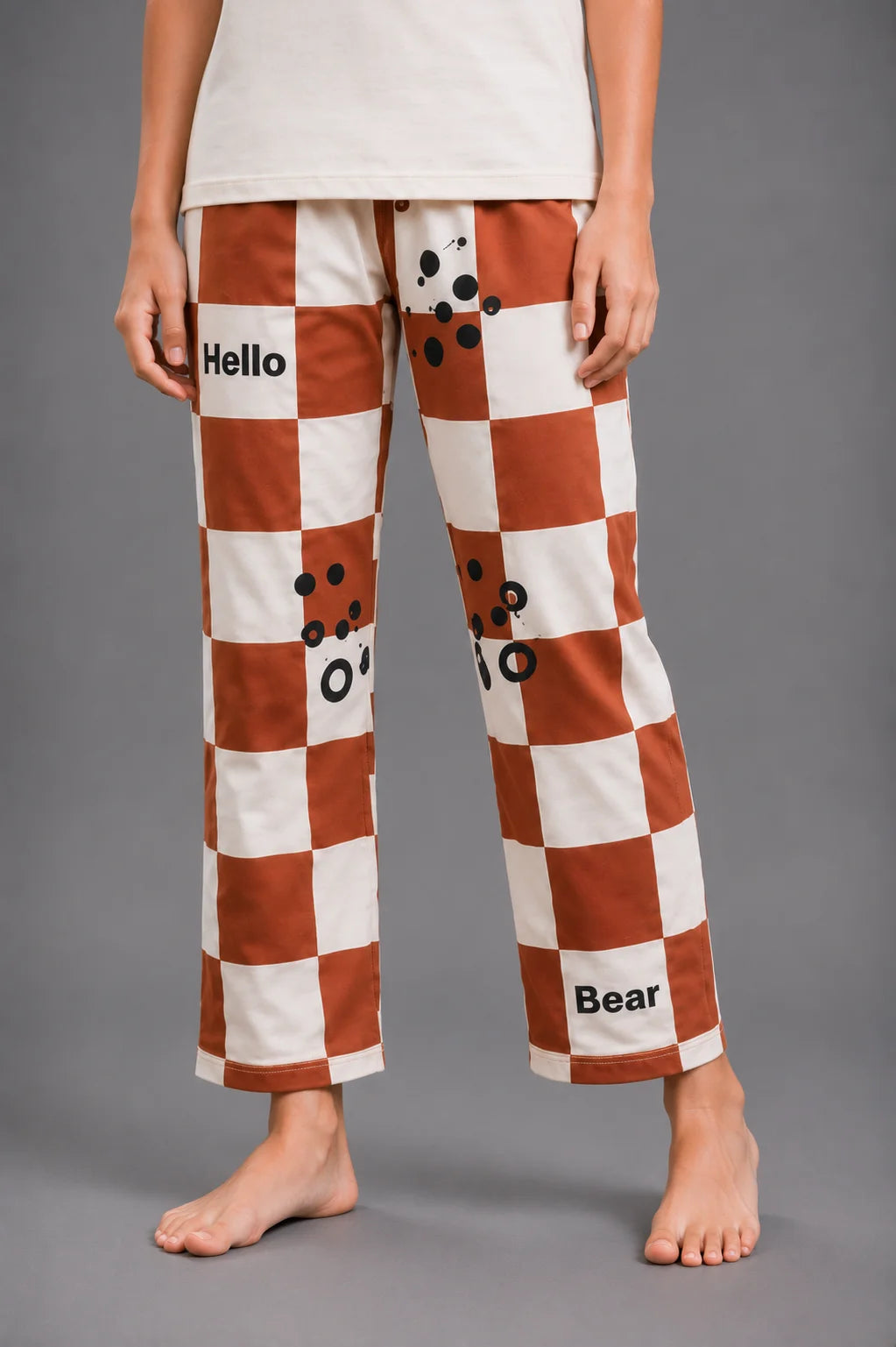 Girls' Cream Bear Print Checkered Night Suit