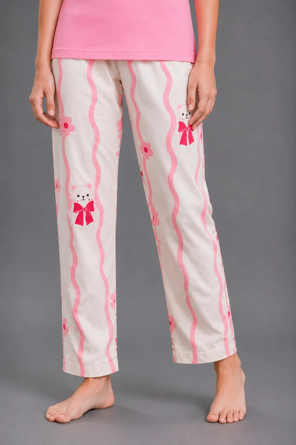 Girls' Pink and Cream Teddy Bear Flower Print Night Suit